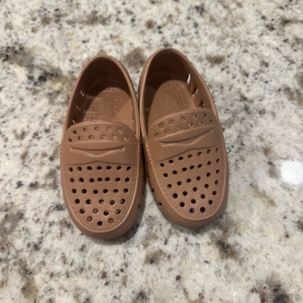 Floafers